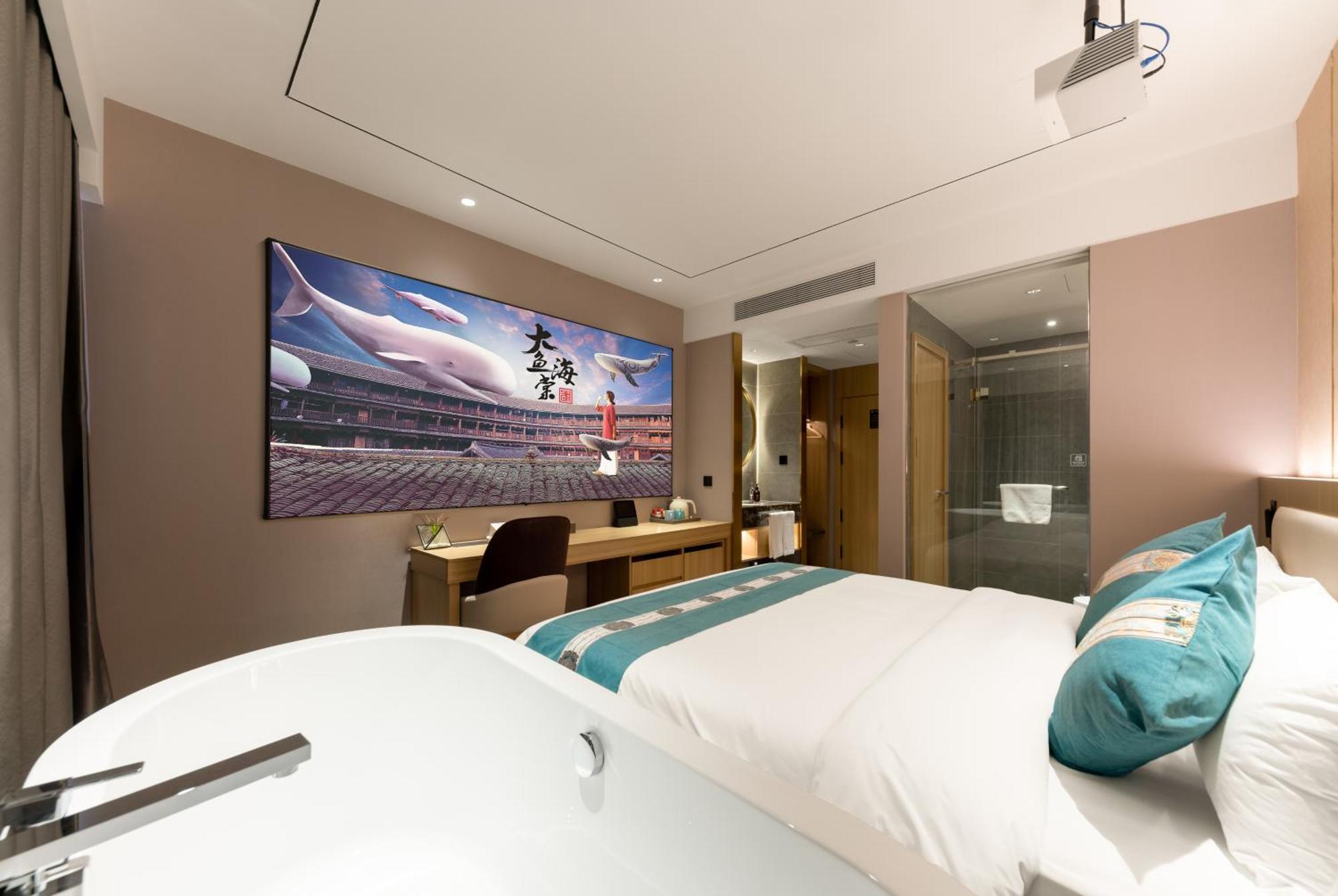 East Sacred Hotel--Very Near Beijing Tiananmen Square ,The Forbidden City,The Temple Of Heaven ,3 Minutes' Walk To Wangfujing Subway ,Located In The Center Of Beijing, Many Shopping Malls Around,Newly Renovated Hotel-Able To Receive Foreign Guests Eksteriør bilde A room at the hotel